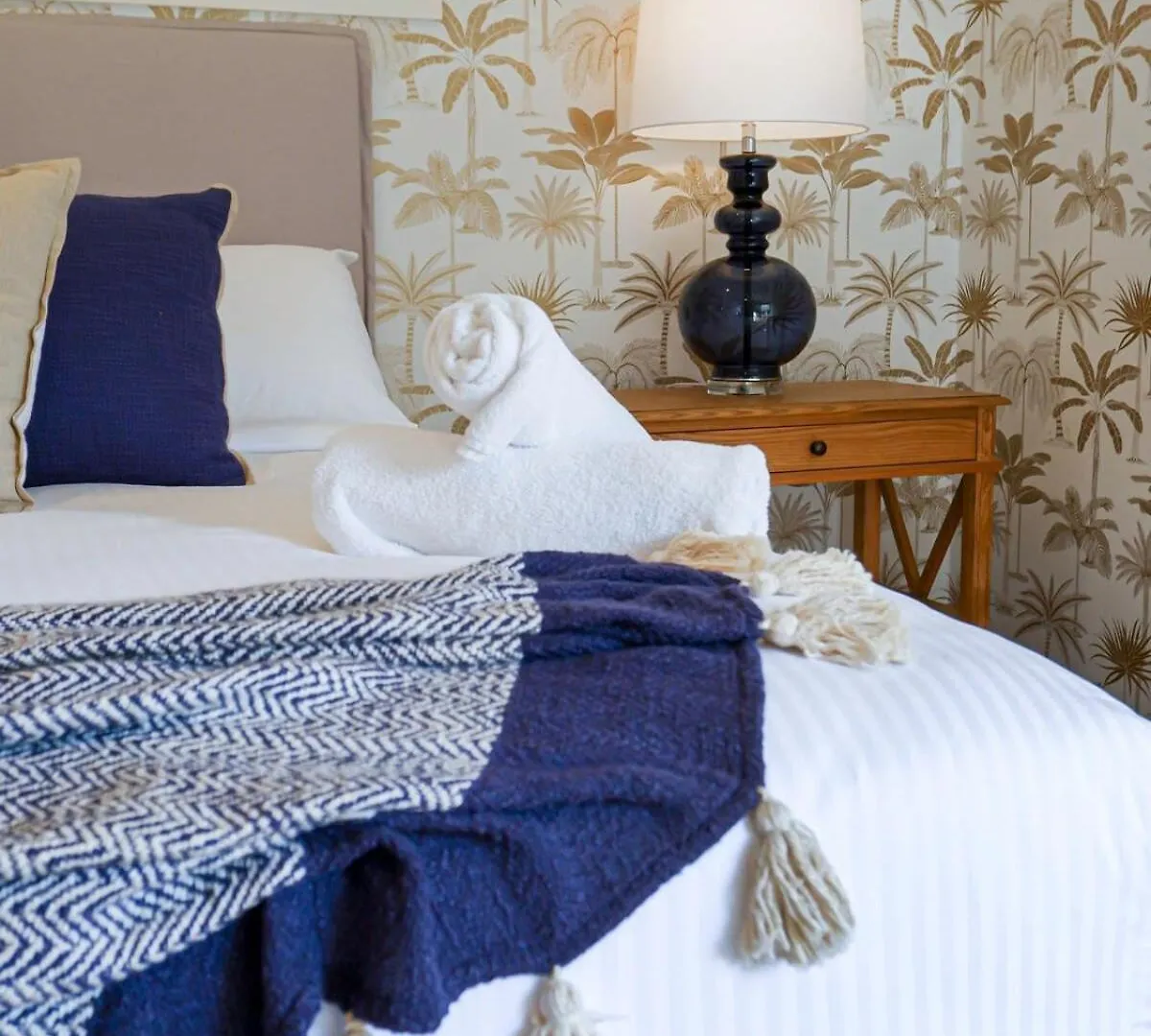 Holiday home Moffat Beach Gem - Steps To Surf Walks Cafes Caloundra