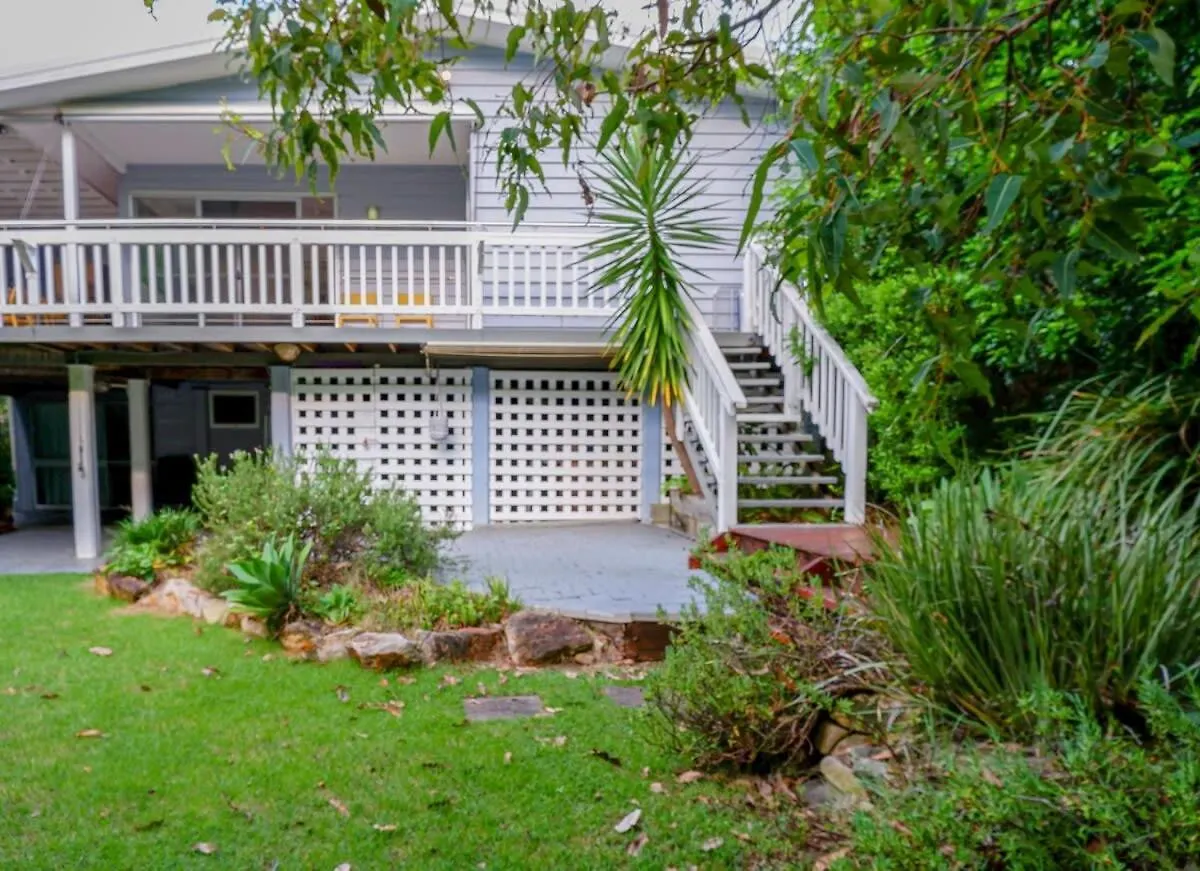 Moffat Beach Gem - Steps To Surf Walks Cafes Caloundra Holiday home